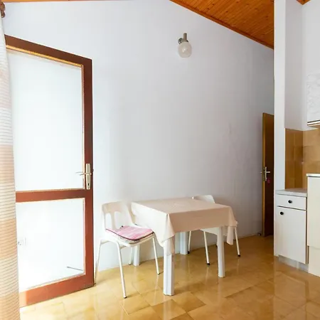 Mandre 4101c Apartment *